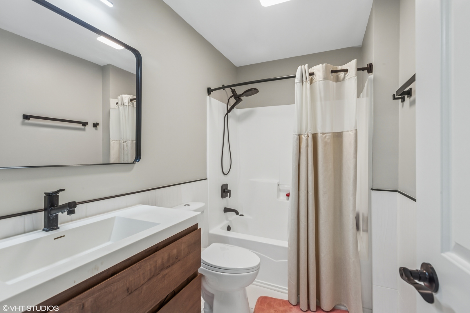 514 Crystal Court, Oswego, IL 60543