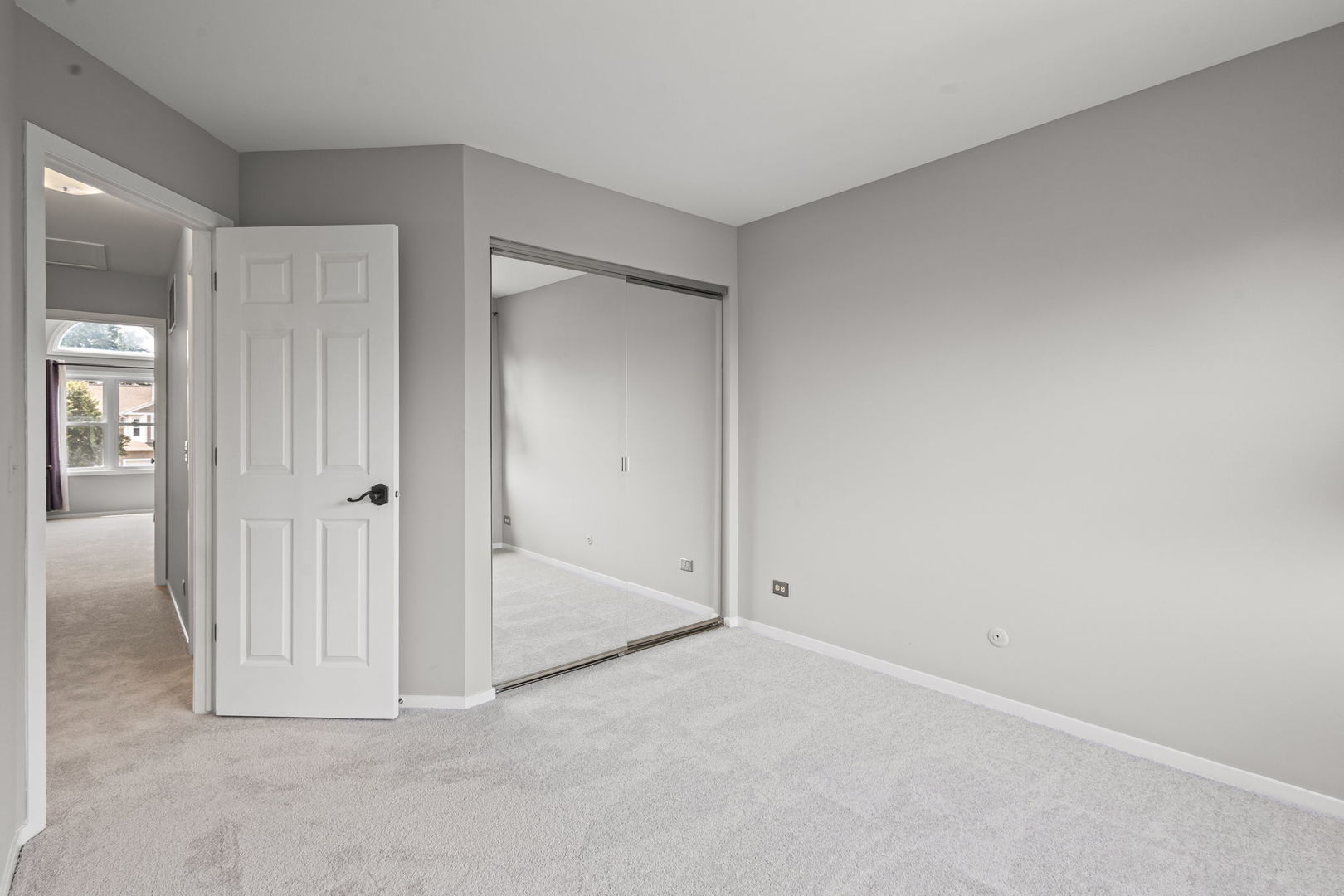 2342 Hamilton Place, Schaumburg, IL 60194