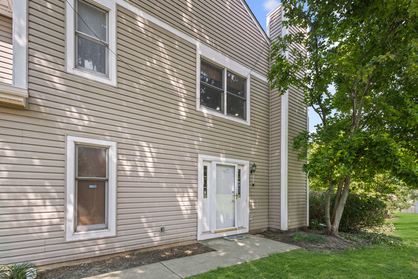 2342 Hamilton Place, Schaumburg, IL 60194