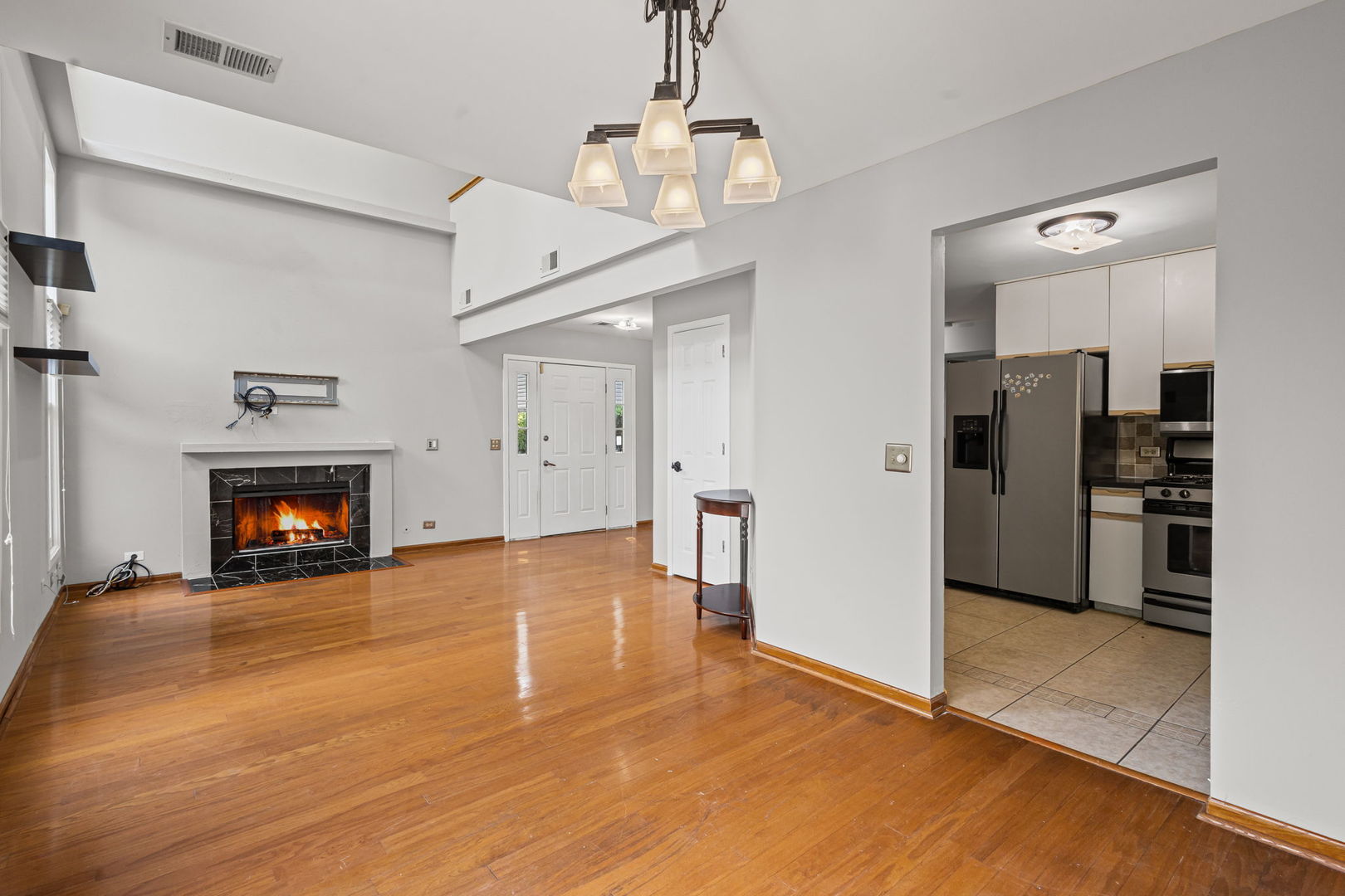 2342 Hamilton Place, Schaumburg, IL 60194