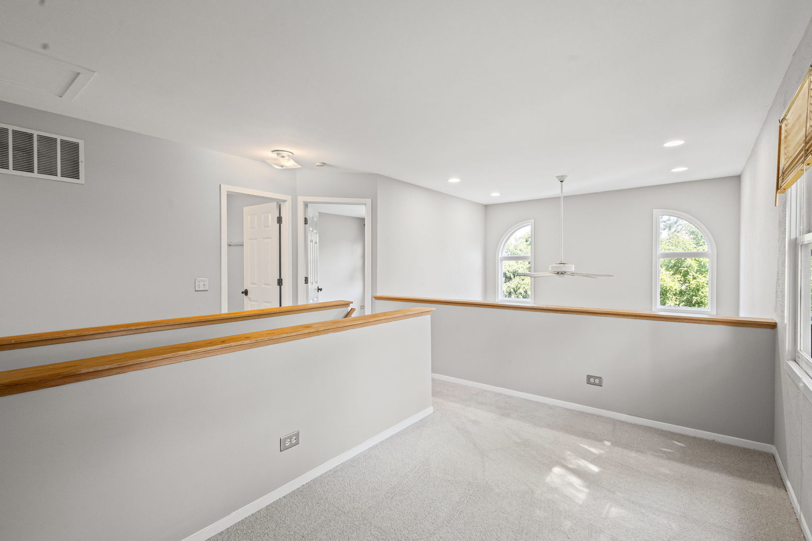 2342 Hamilton Place, Schaumburg, IL 60194
