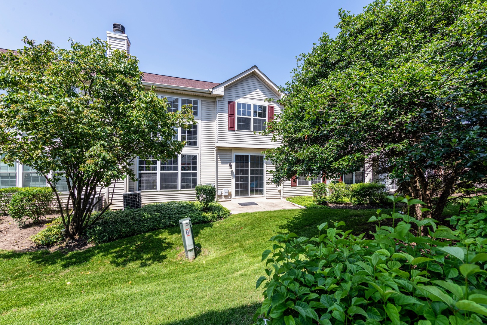 765 Stonewall Court, Schaumburg, IL 60173