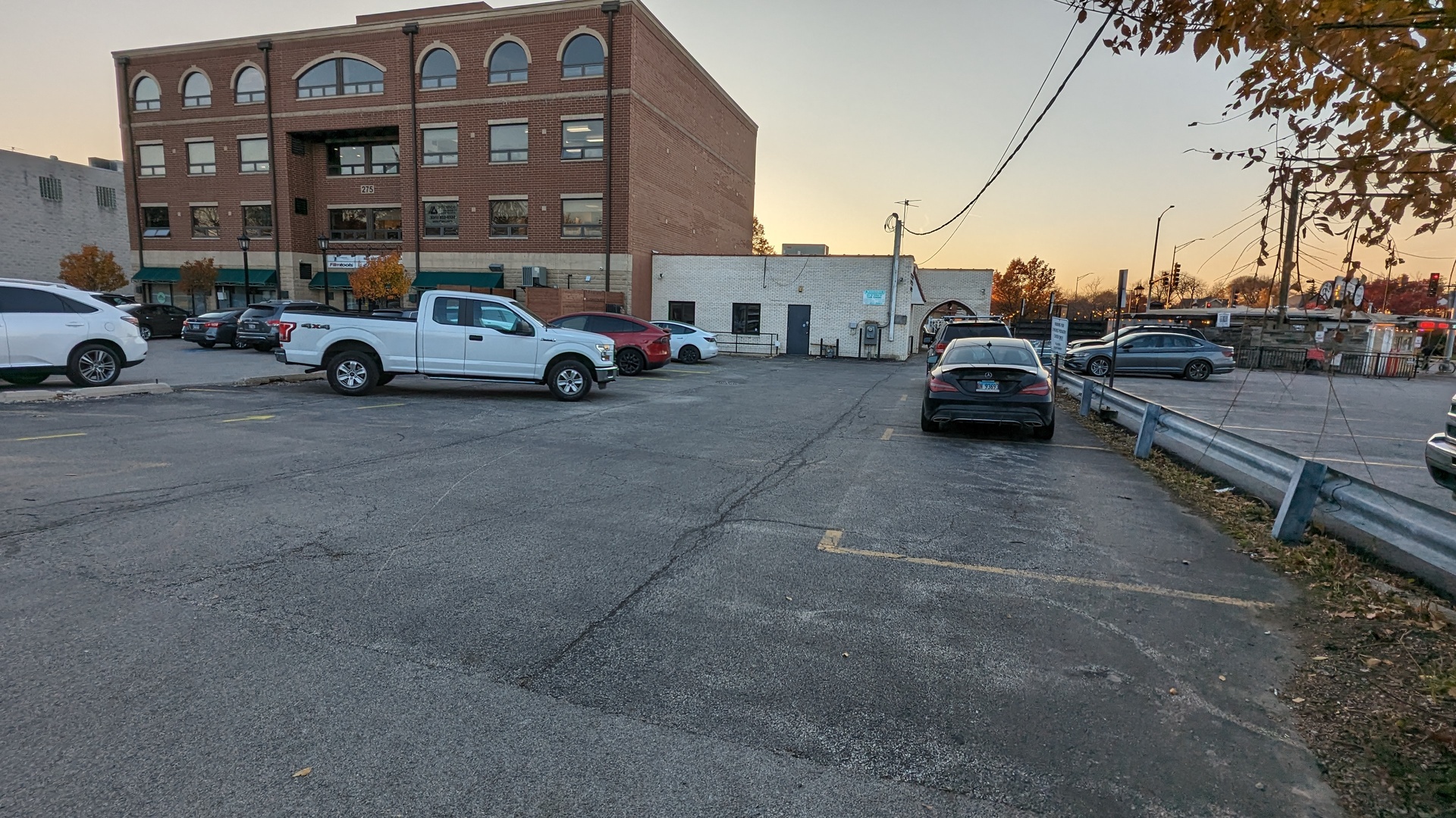 277 N York Street, Elmhurst, IL 60126
