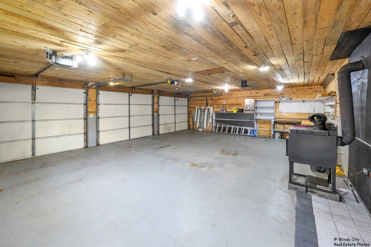 3013 Walnut Drive, Wonder Lake, IL 60097