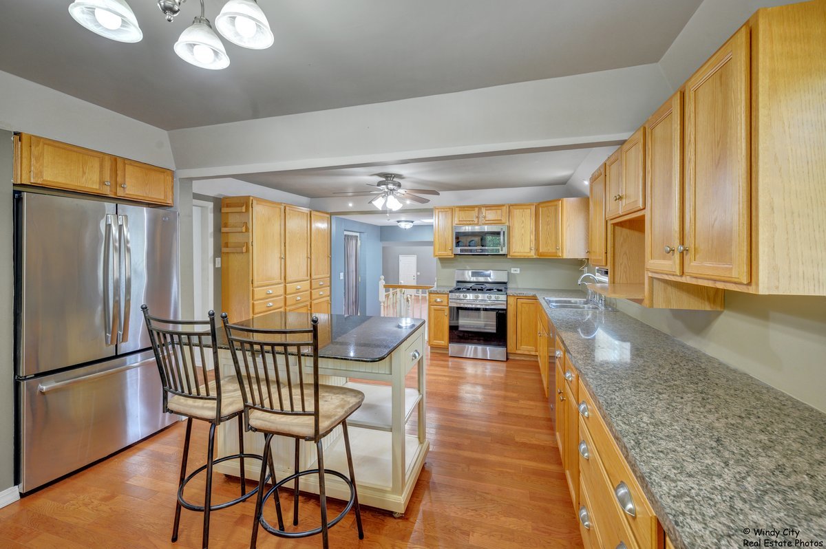 3013 Walnut Drive, Wonder Lake, IL 60097