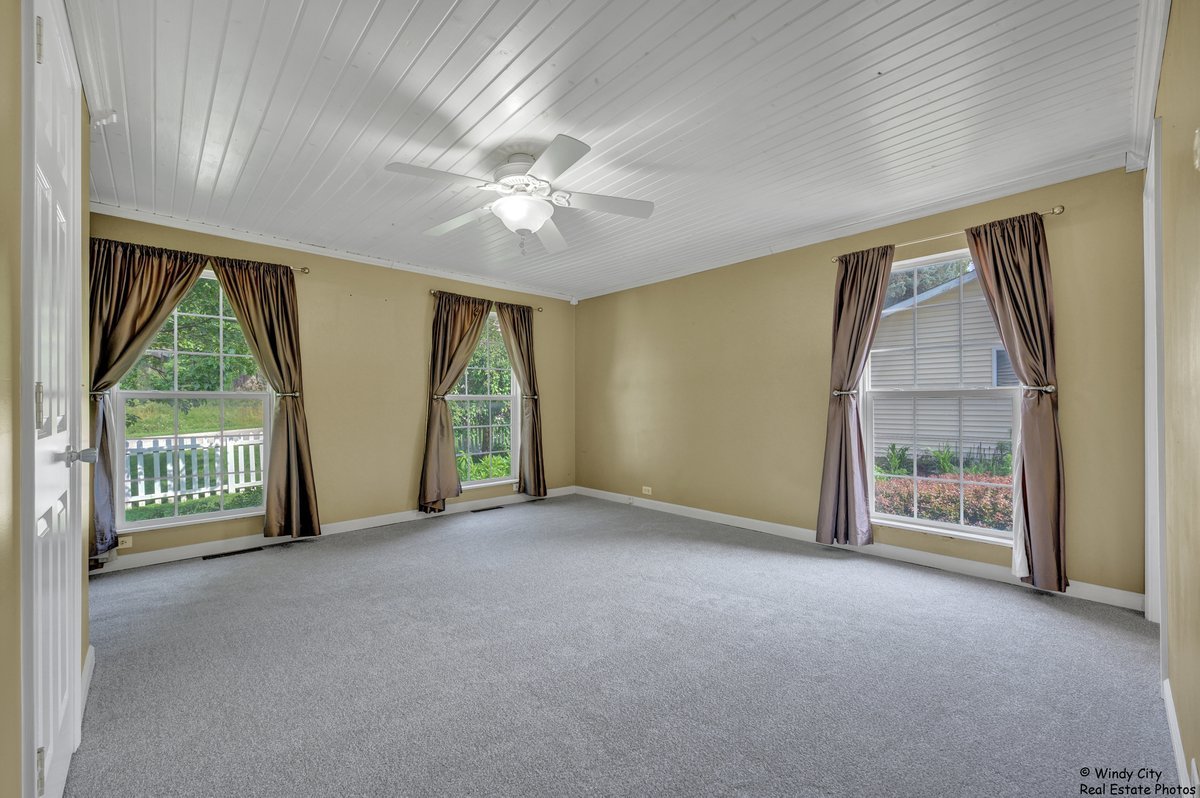 3013 Walnut Drive, Wonder Lake, IL 60097