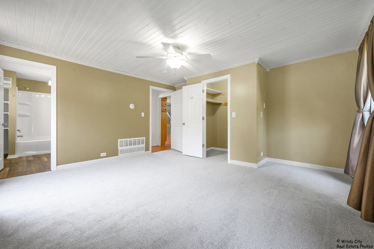 3013 Walnut Drive, Wonder Lake, IL 60097