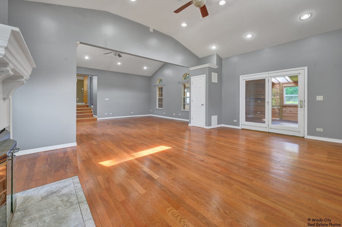 3013 Walnut Drive, Wonder Lake, IL 60097