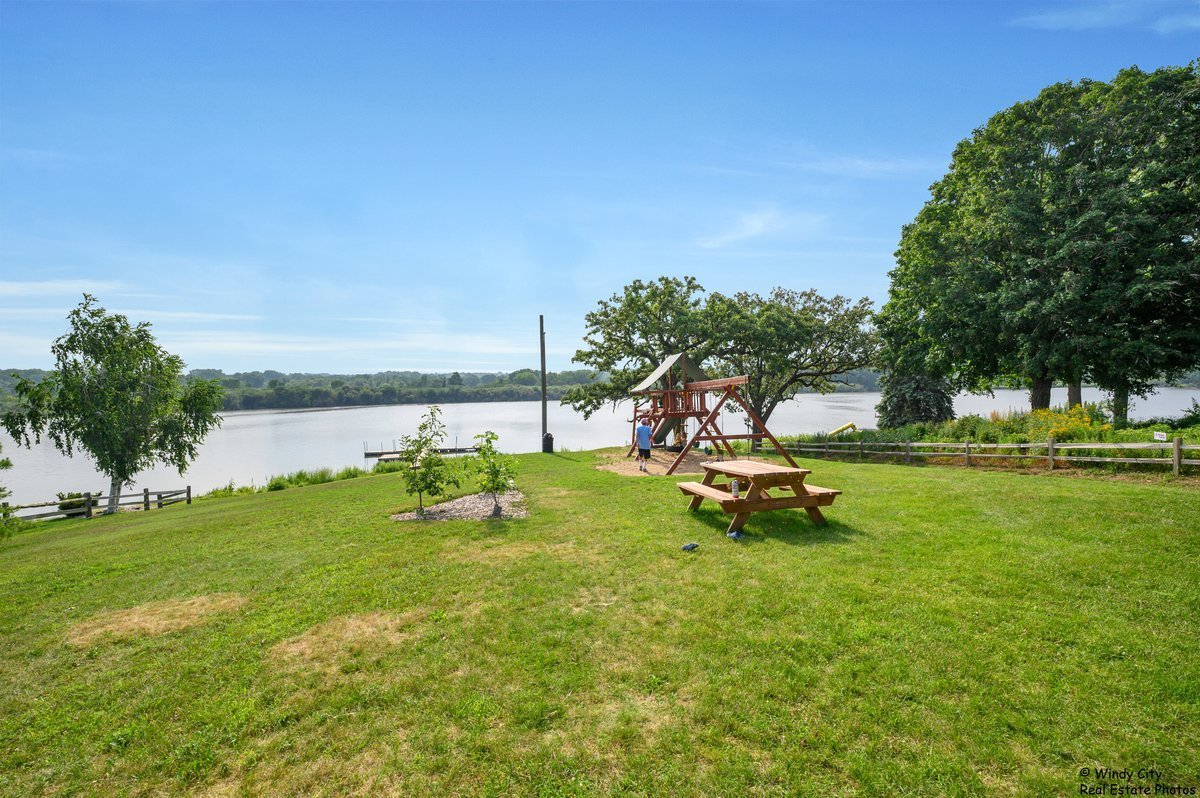 3013 Walnut Drive, Wonder Lake, IL 60097