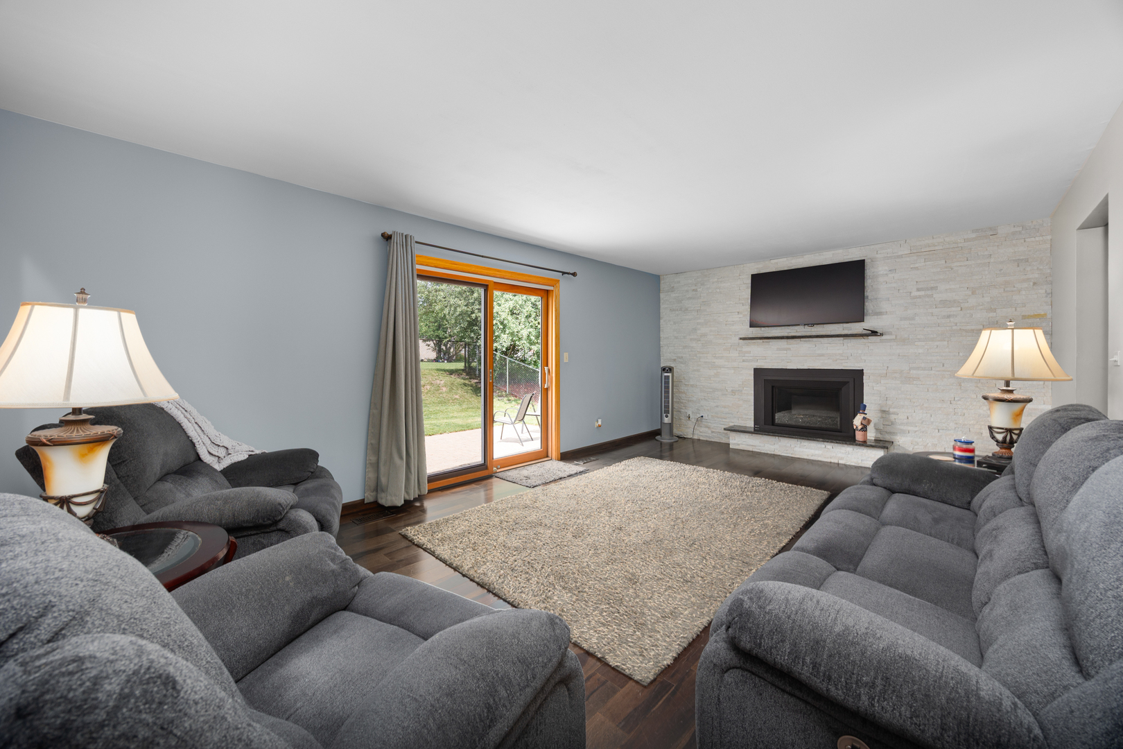 1474 Haar Lane, Elk Grove Village, IL 60007