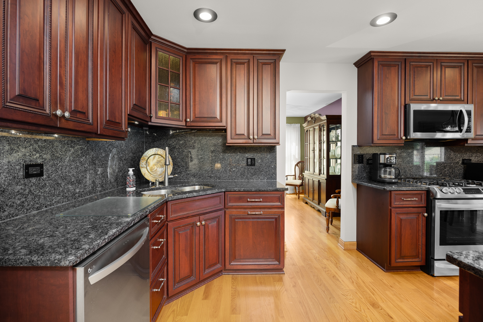 1474 Haar Lane, Elk Grove Village, IL 60007