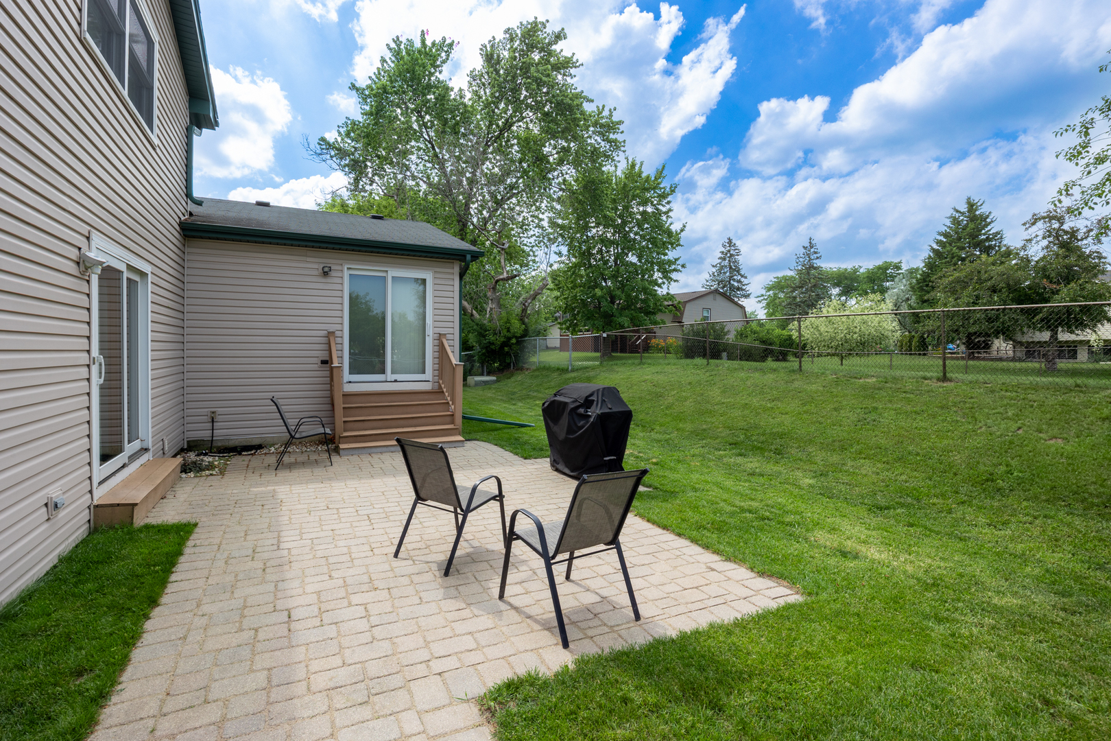 1474 Haar Lane, Elk Grove Village, IL 60007
