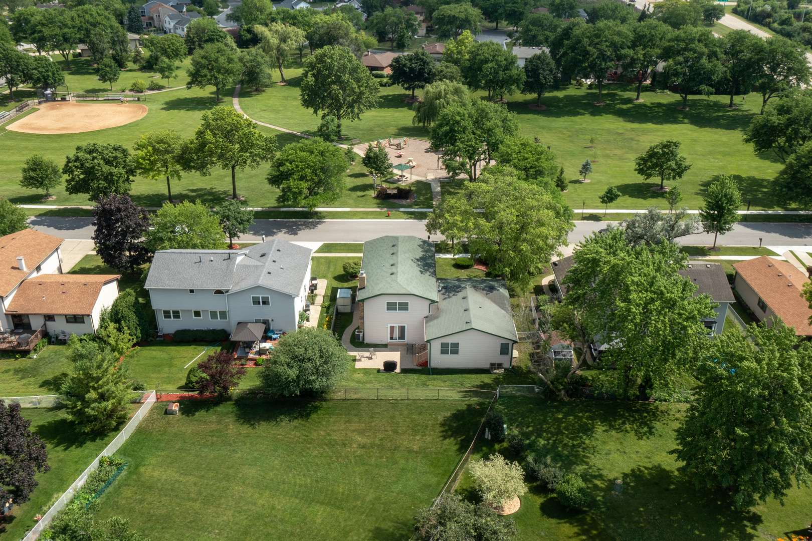 1474 Haar Lane, Elk Grove Village, IL 60007