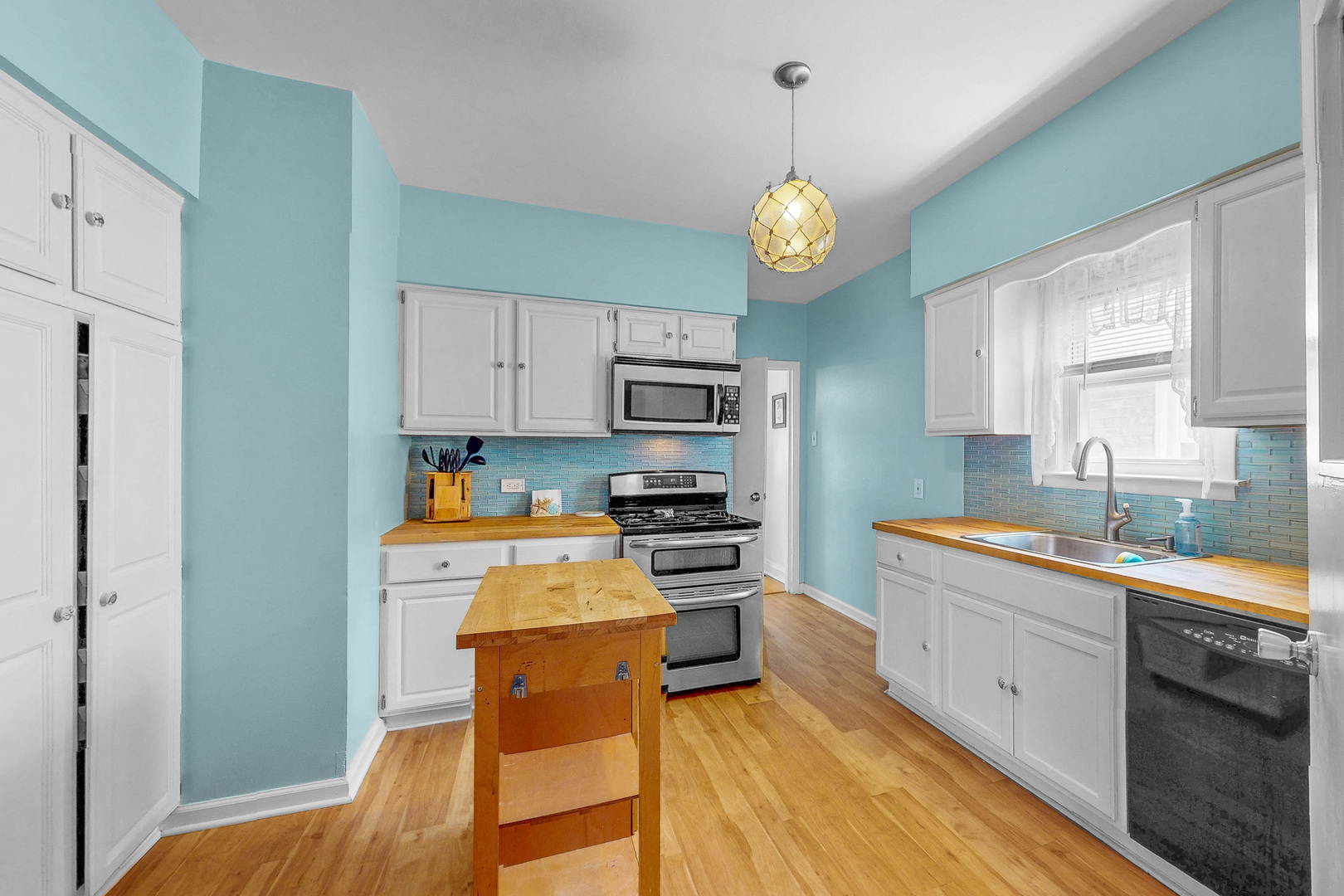 4130 N Oketo Avenue, Norridge, IL 60706