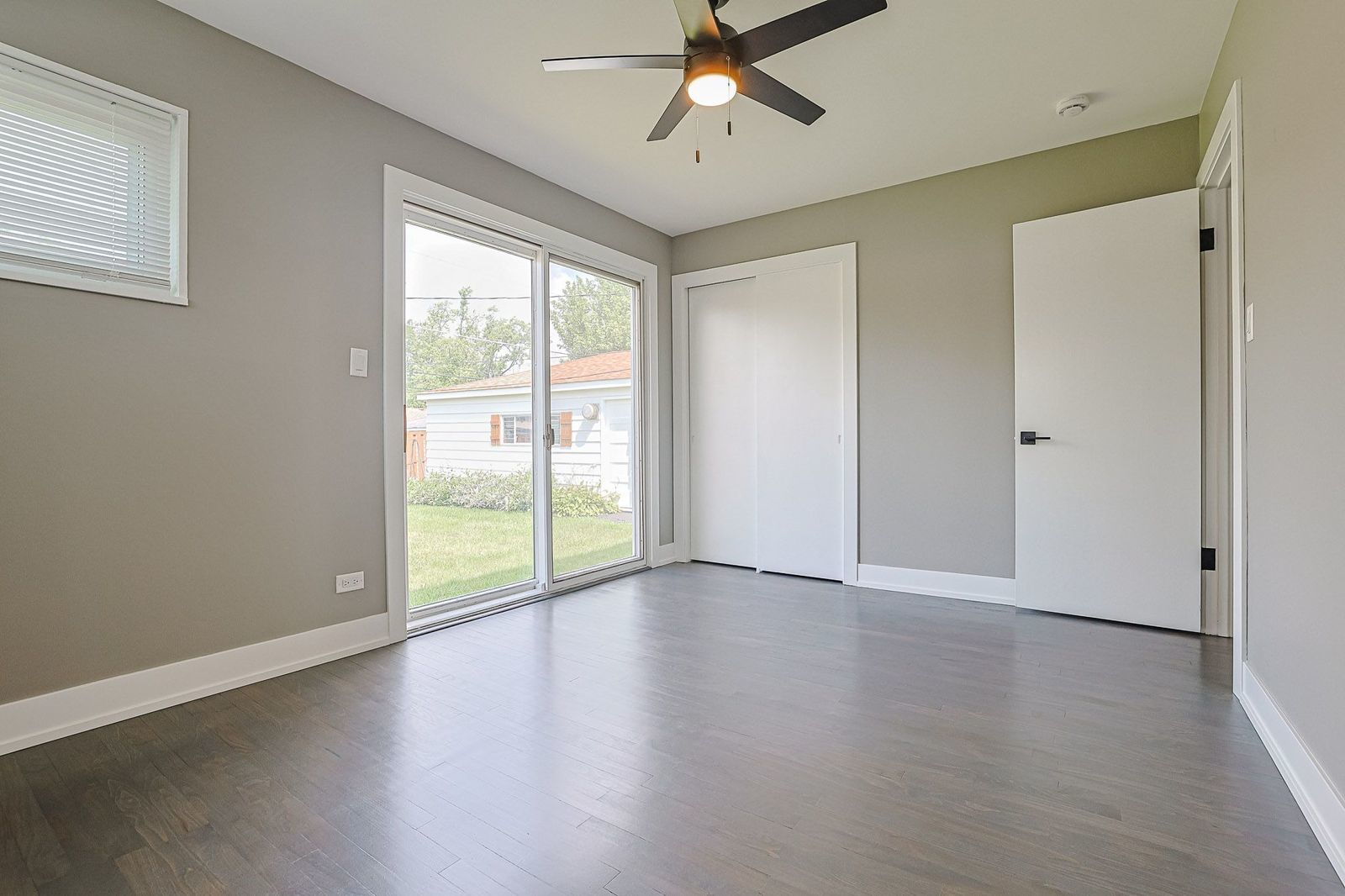 342 N 3rd Avenue, Villa Park, IL 60181
