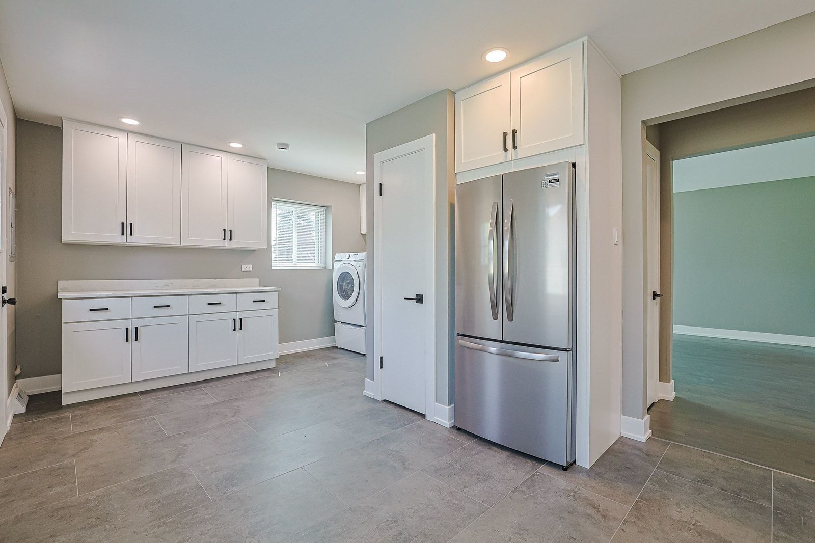 342 N 3rd Avenue, Villa Park, IL 60181