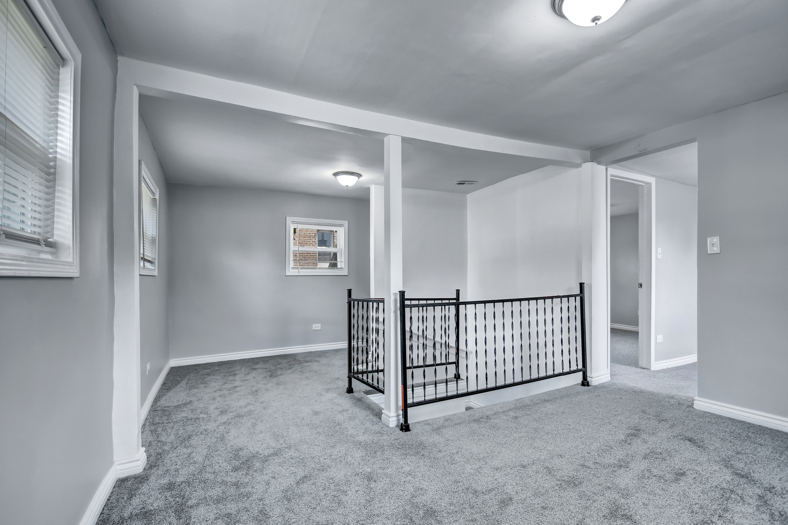 6336 S Saint Lawrence Avenue, Chicago, IL 60637