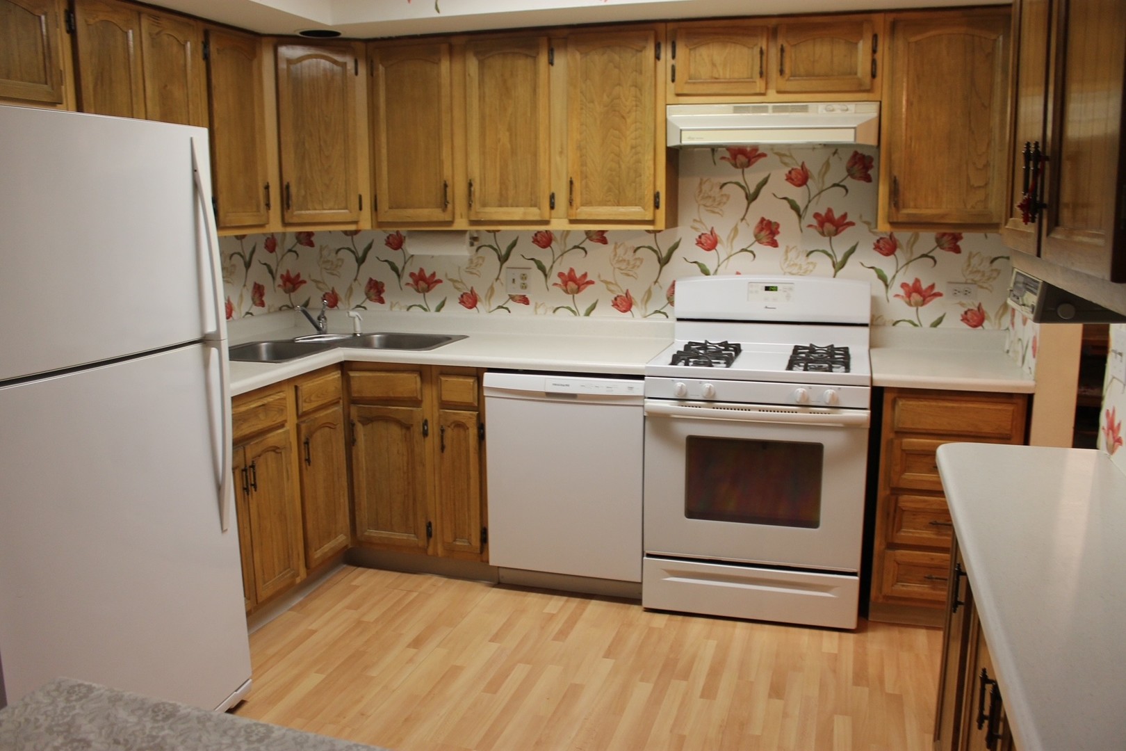 121 S Spruce Avenue #308, Wood Dale, IL 60191