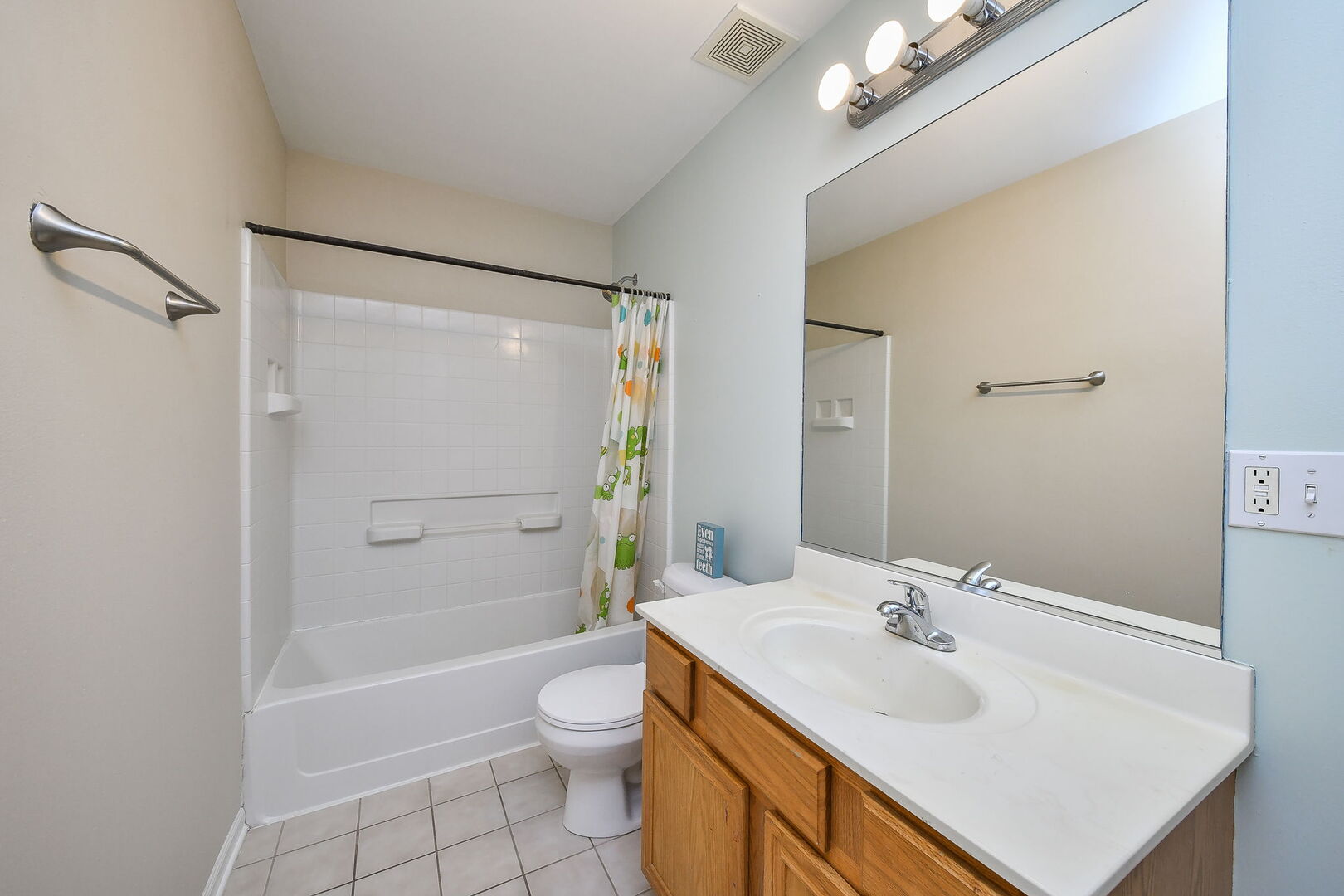 3169 Saganashkee Lane, Naperville, IL 60564