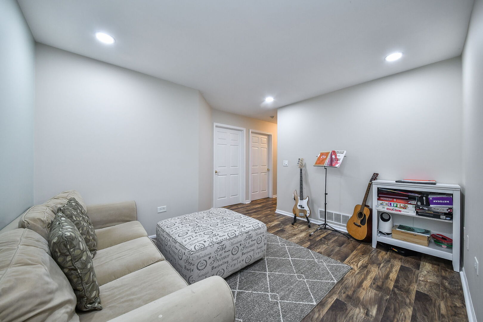 3169 Saganashkee Lane, Naperville, IL 60564