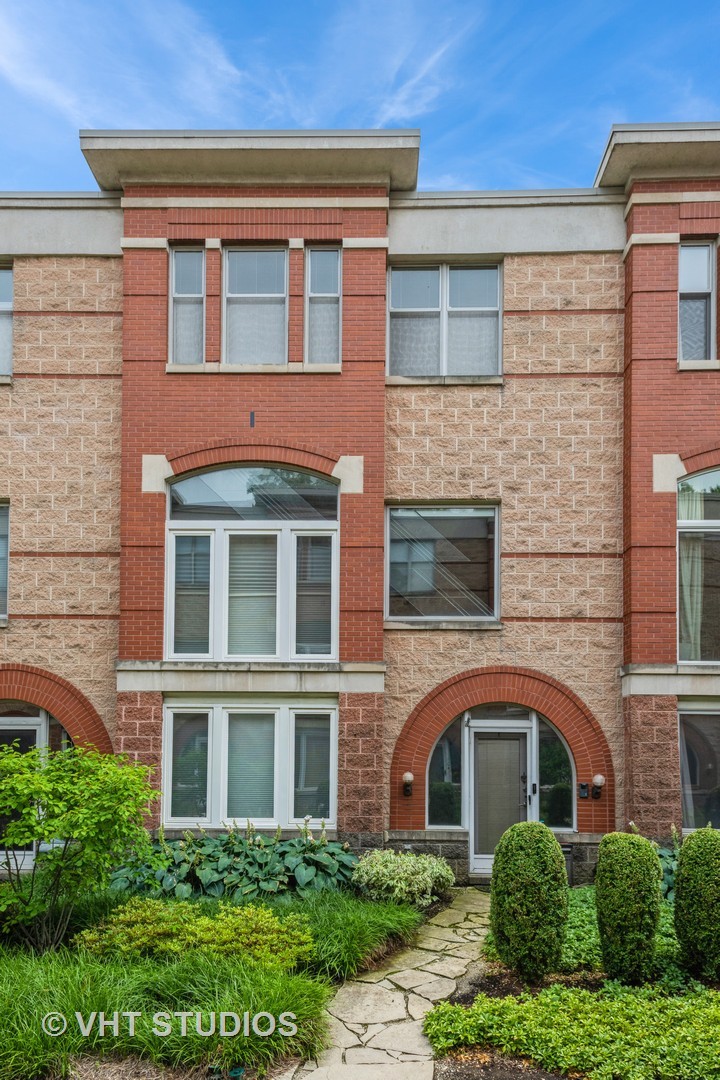 235 S Marion Street #C, Oak Park, IL 60302