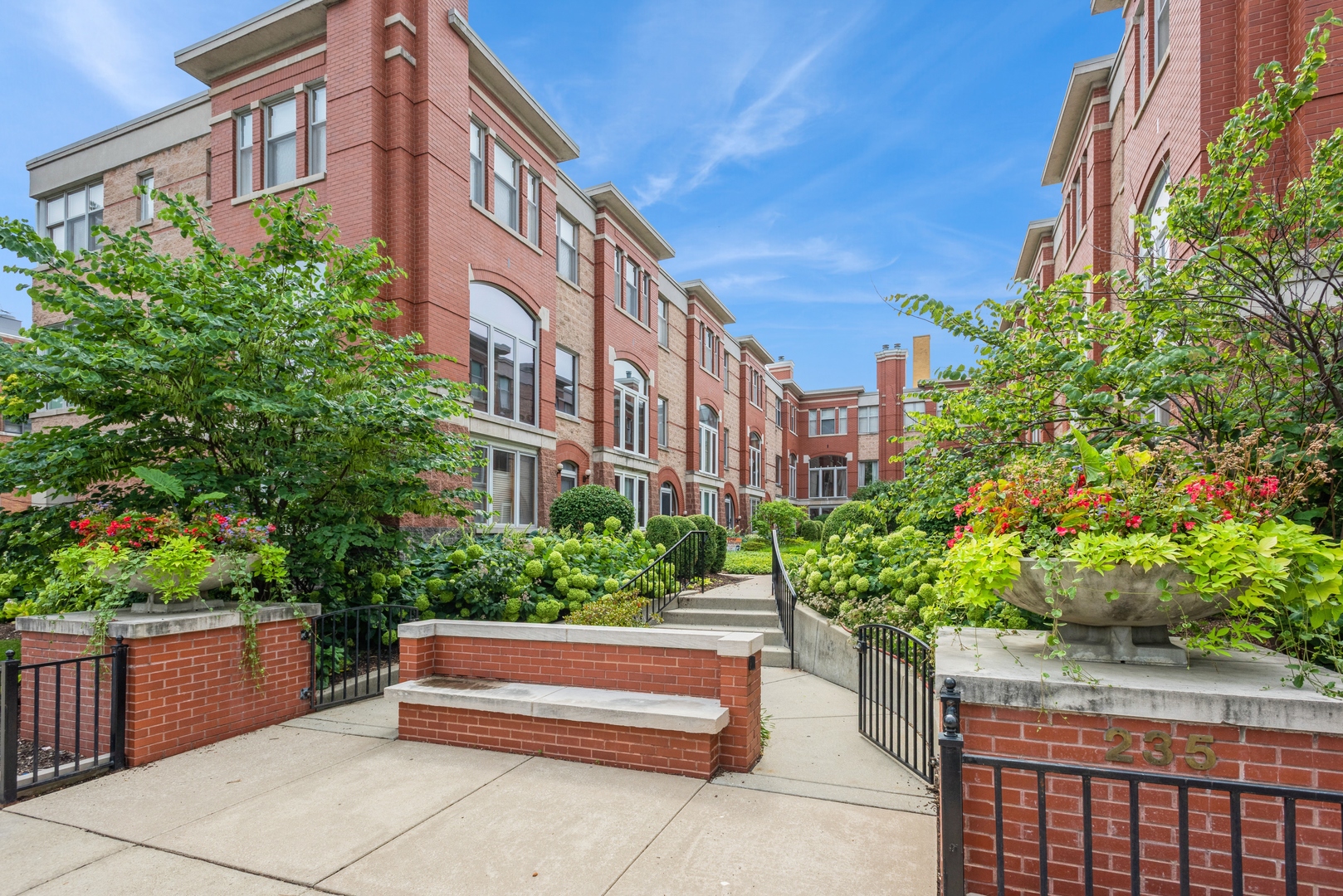 235 S Marion Street #C, Oak Park, IL 60302