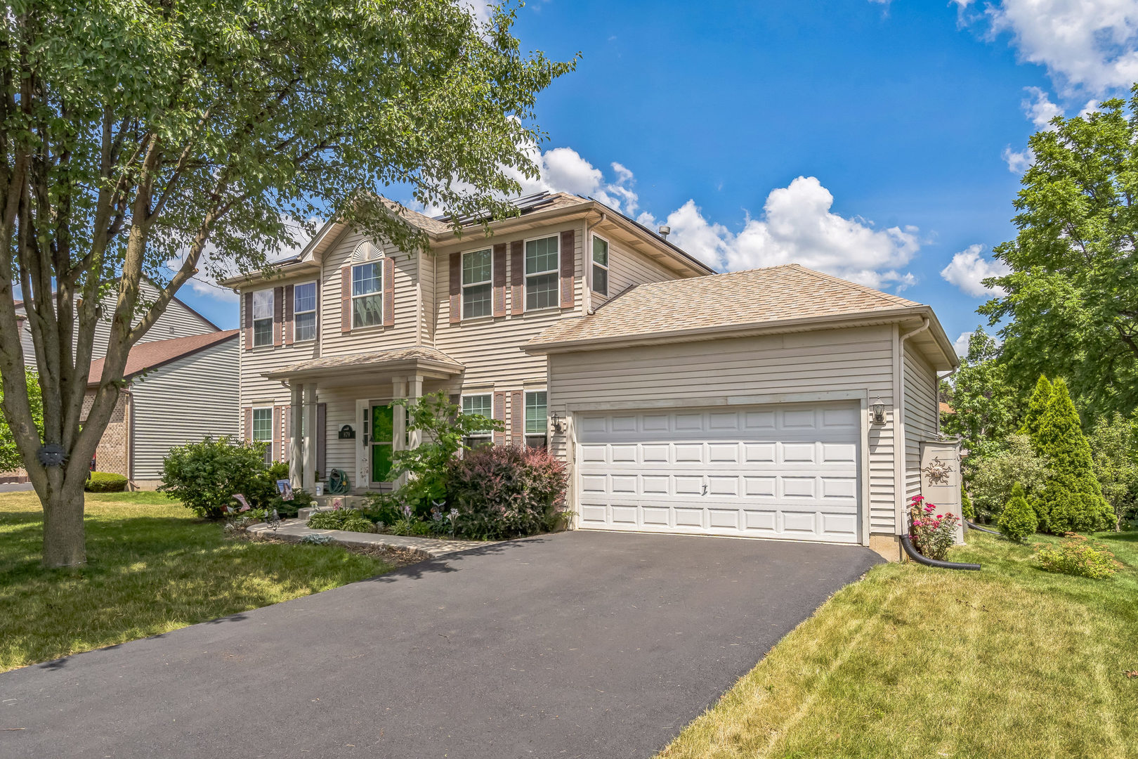 879 Jeri Lane, West Chicago, IL 60185