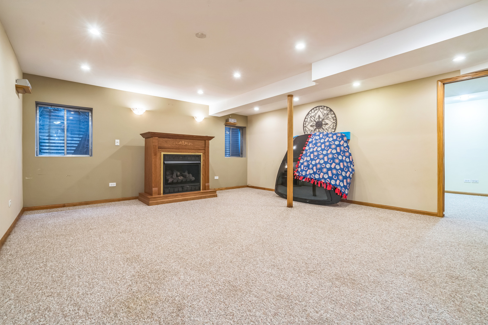 879 Jeri Lane, West Chicago, IL 60185
