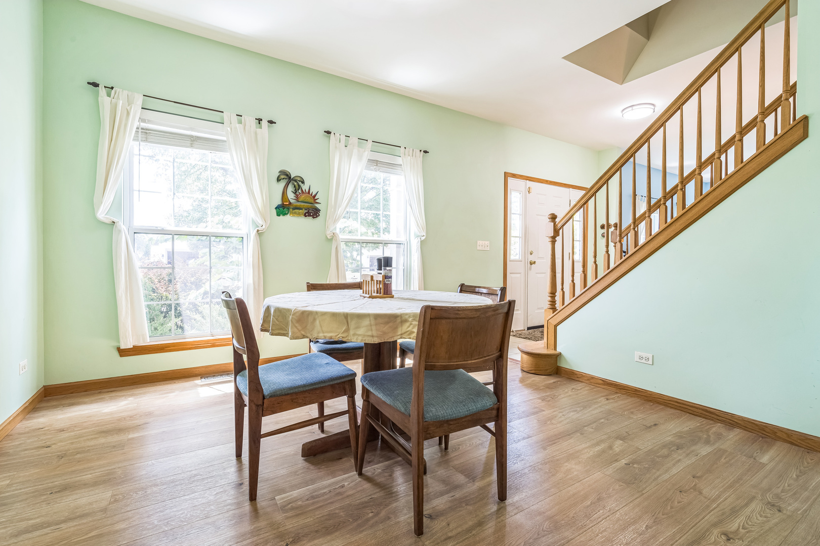 879 Jeri Lane, West Chicago, IL 60185