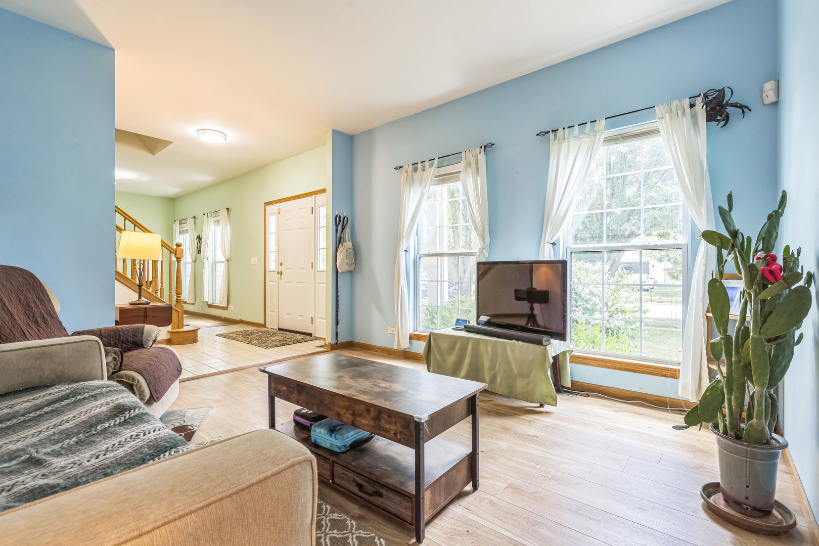 879 Jeri Lane, West Chicago, IL 60185