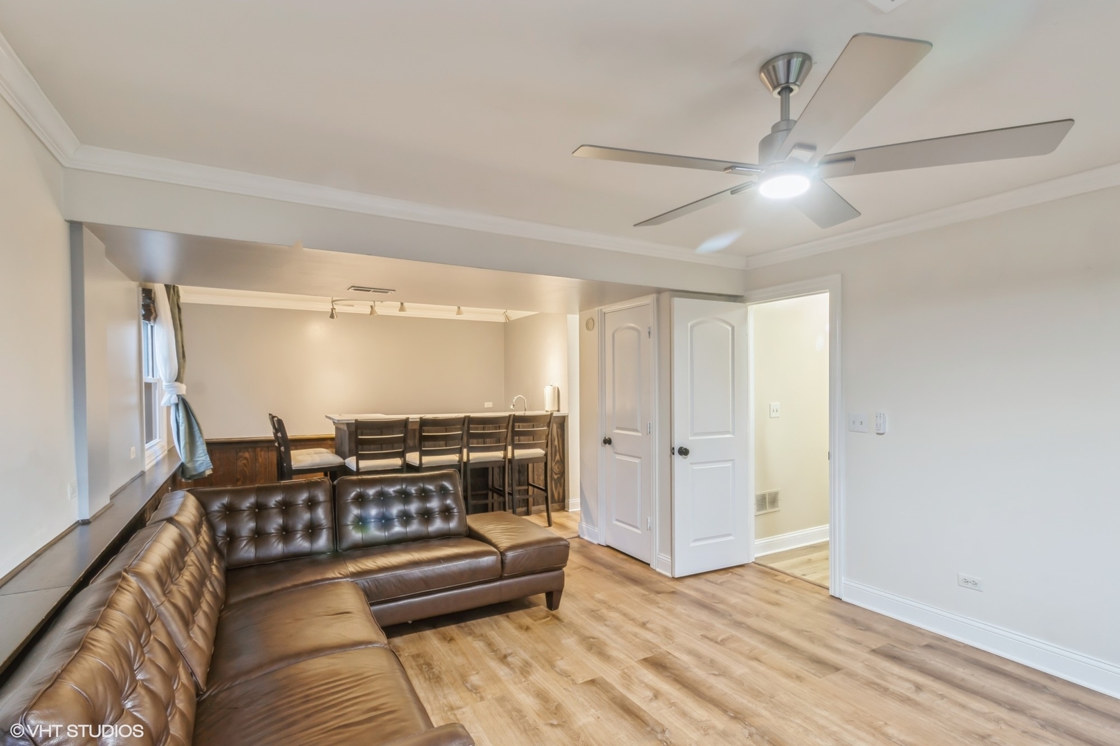 312 Dancing Water Court, Carol Stream, IL 60188