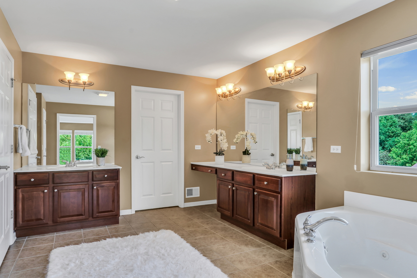 1313 Turnberry Lane, Mundelein, IL 60060
