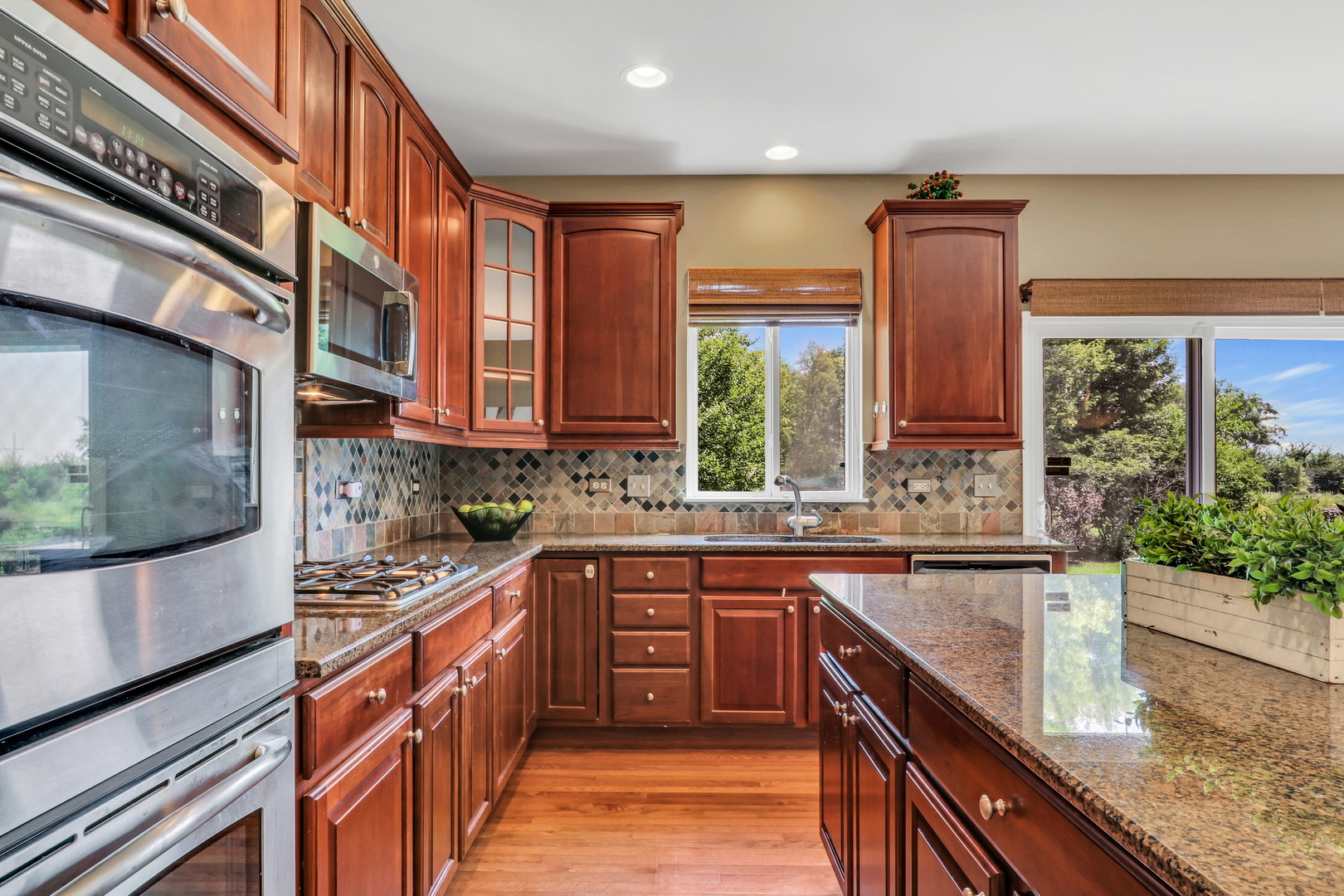 1313 Turnberry Lane, Mundelein, IL 60060