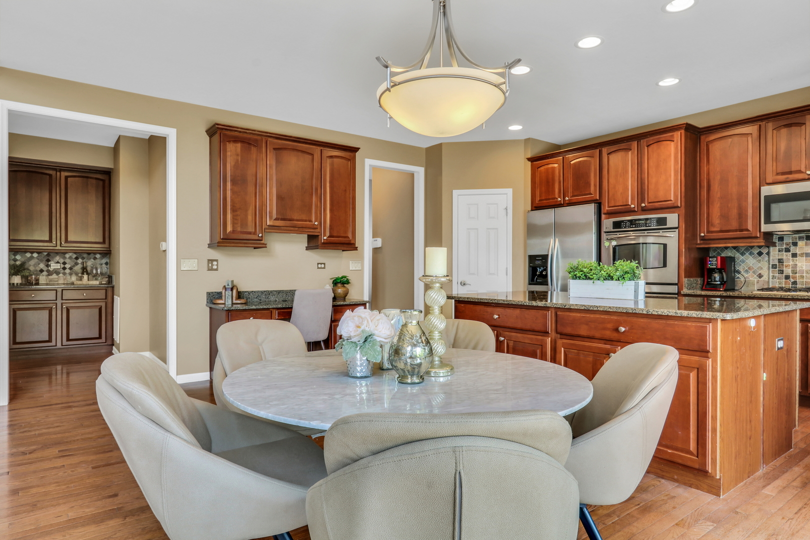 1313 Turnberry Lane, Mundelein, IL 60060