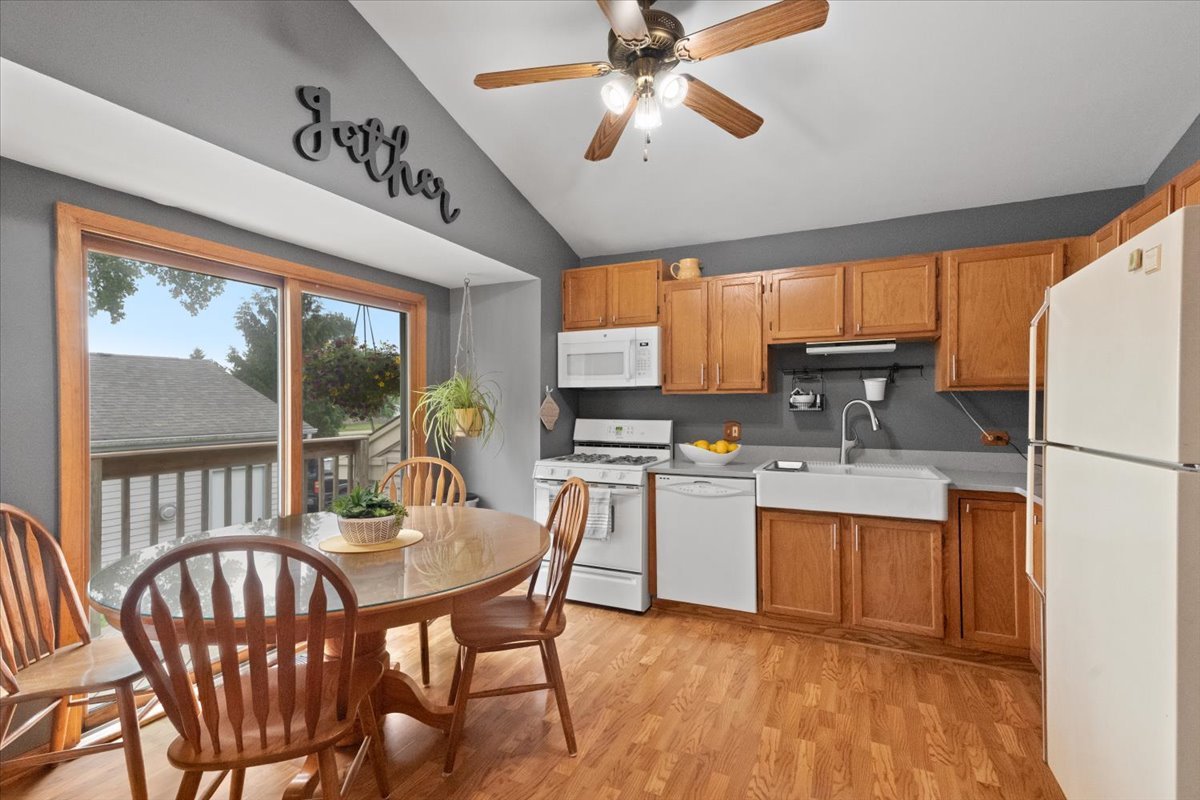 3583 Newport Drive, Island Lake, IL 60042