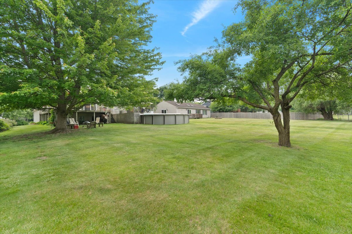 3583 Newport Drive, Island Lake, IL 60042