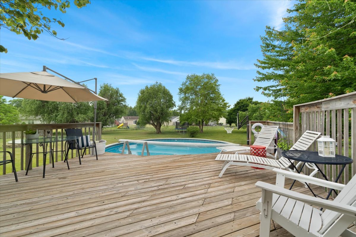 3583 Newport Drive, Island Lake, IL 60042