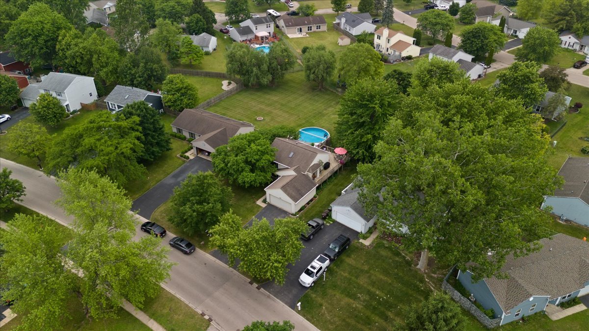 3583 Newport Drive, Island Lake, IL 60042