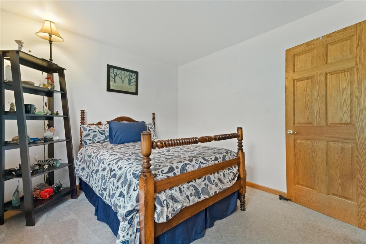 3583 Newport Drive, Island Lake, IL 60042