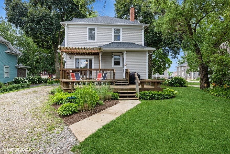 11610 2nd Street, Huntley, IL 60142