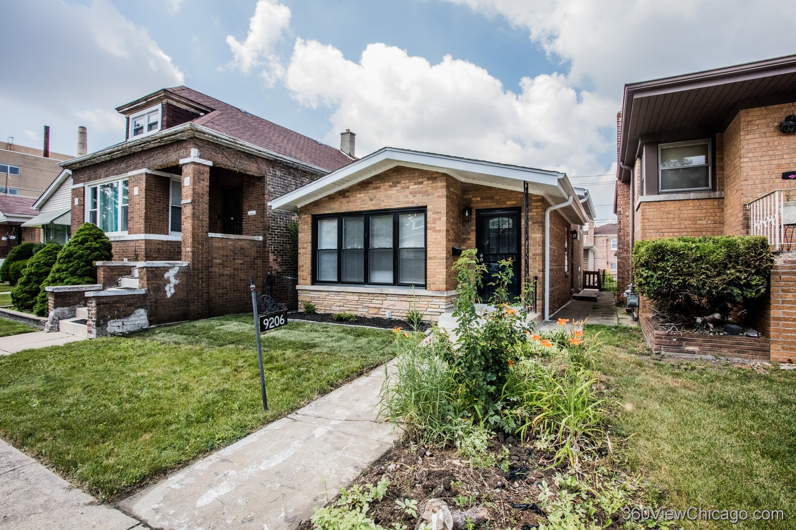 9206 S Yates Boulevard, Chicago, IL 60617