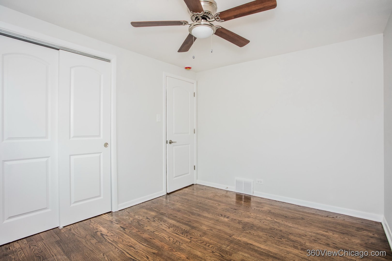 9206 S Yates Boulevard, Chicago, IL 60617
