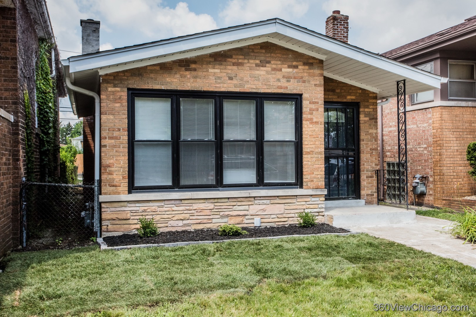 9206 S Yates Boulevard, Chicago, IL 60617