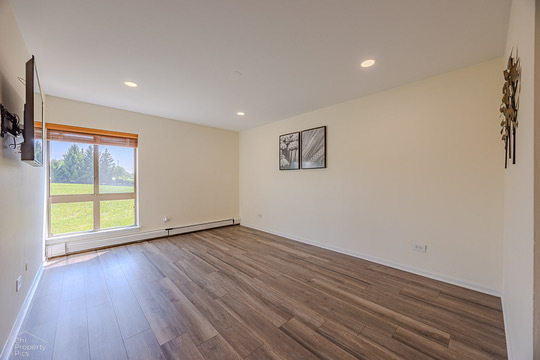1919 Prairie Square #12, Schaumburg, IL 60173