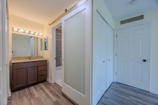 1919 Prairie Square #12, Schaumburg, IL 60173