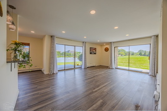 1919 Prairie Square #12, Schaumburg, IL 60173