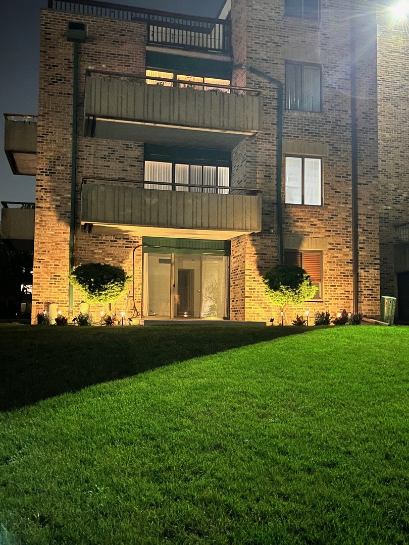 1919 Prairie Square #12, Schaumburg, IL 60173