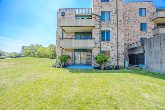 1919 Prairie Square #12, Schaumburg, IL 60173