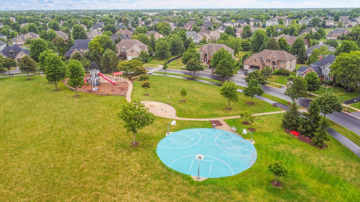 1142 Grace Drive, Yorkville, IL 60560