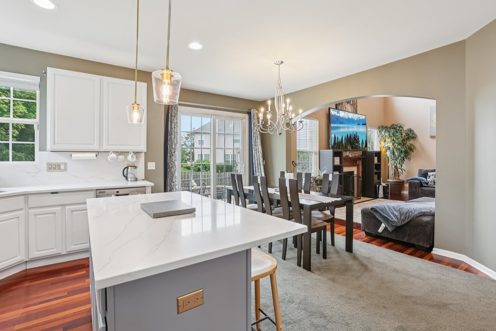 5046 Nelson Court, Wadsworth, IL 60083